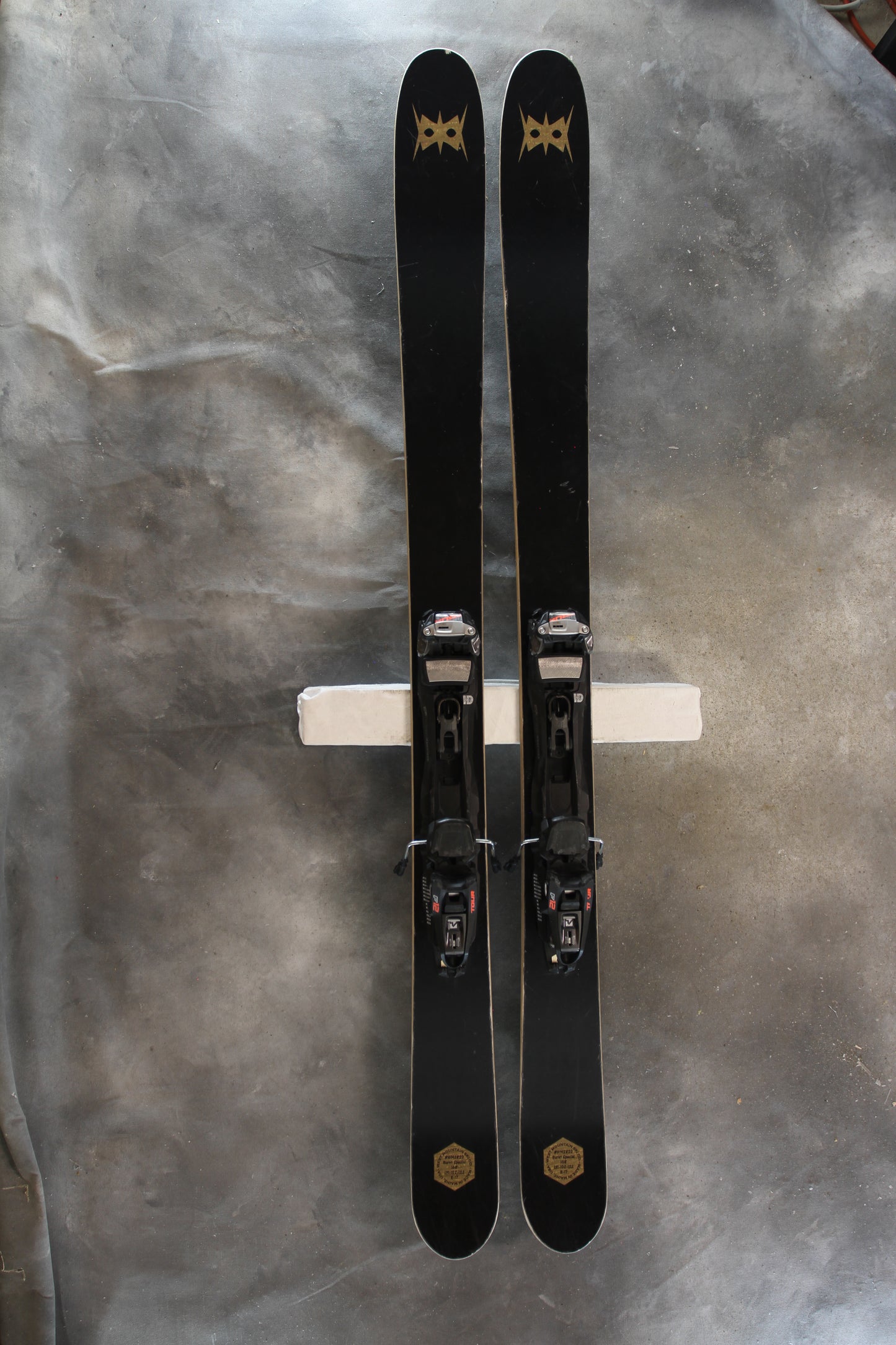 Burnt Special 102, 168cm + Marker Tour 12 Bindings